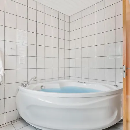 3 Bedroom Awesome In Holiday home Vestervig